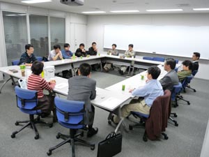 教員会議の様子 2日目